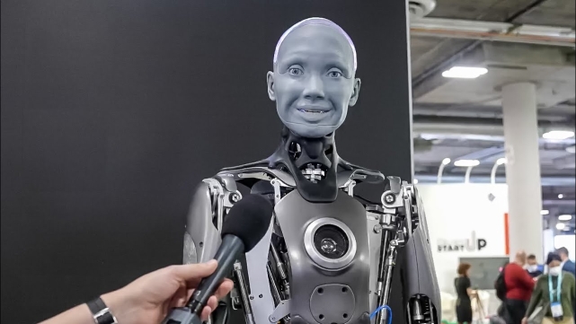 İnsana benzeyen robotlar 3 yıl içinde evlerimizde