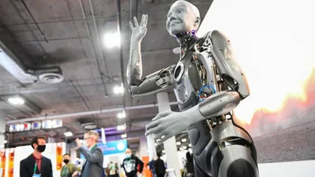 İnsana benzeyen robotlar 3 yıl içinde evlerimizde