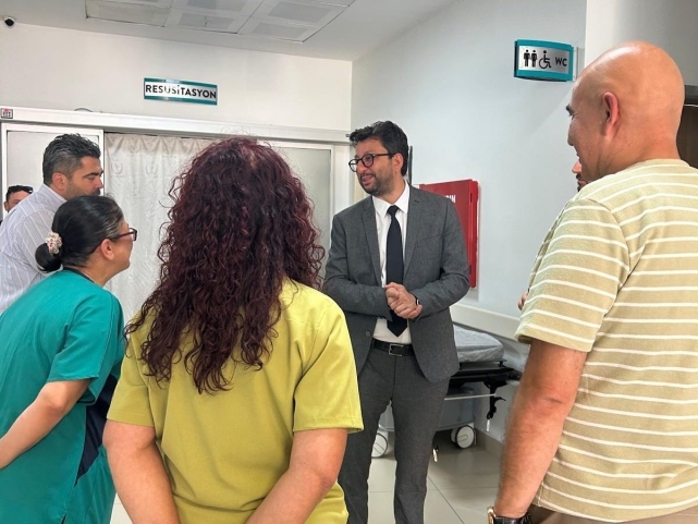 Çanakkale İl Sağlık Müdürü Op. Dr. Gökhan Baştürk’ten Lapseki Devlet Hastanesi’ne Ziyaret