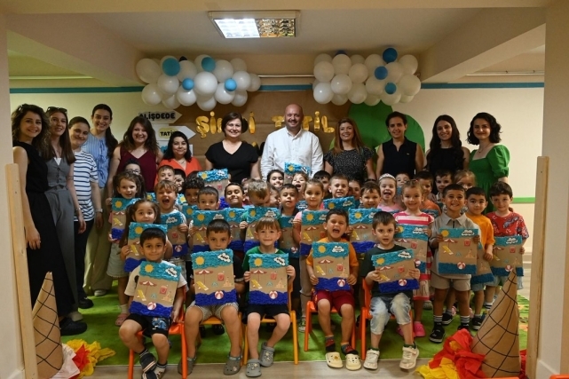 Biga'da öğrencilerin karne heyecanı