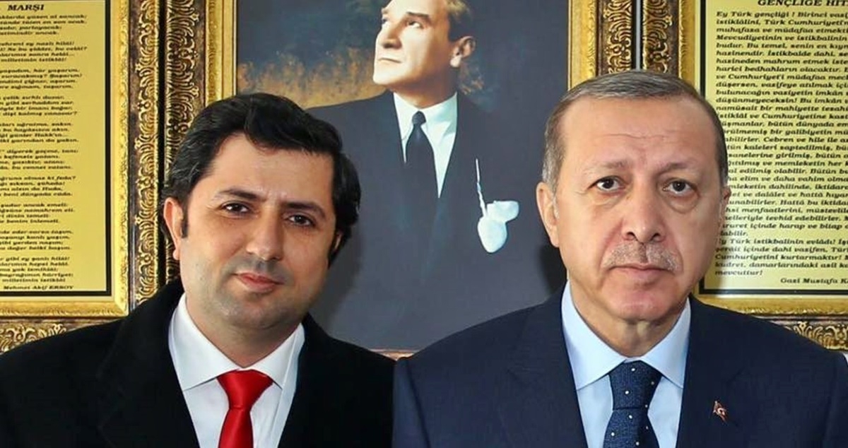 Başkanlık için görevinden ayrıldı