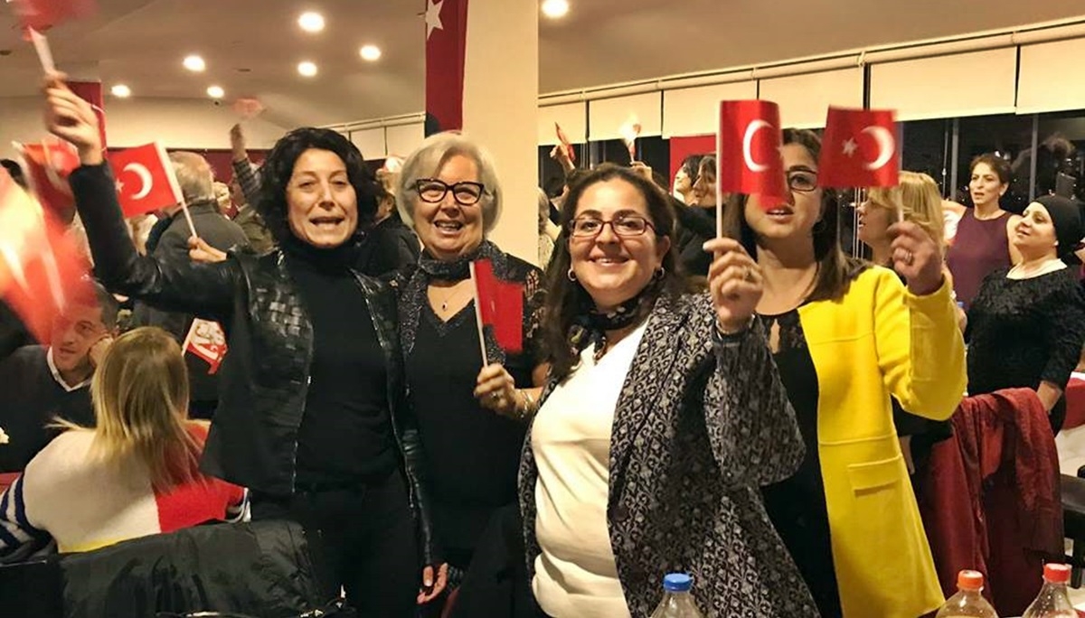 Kadınlar seçim hakkını kutladılar
