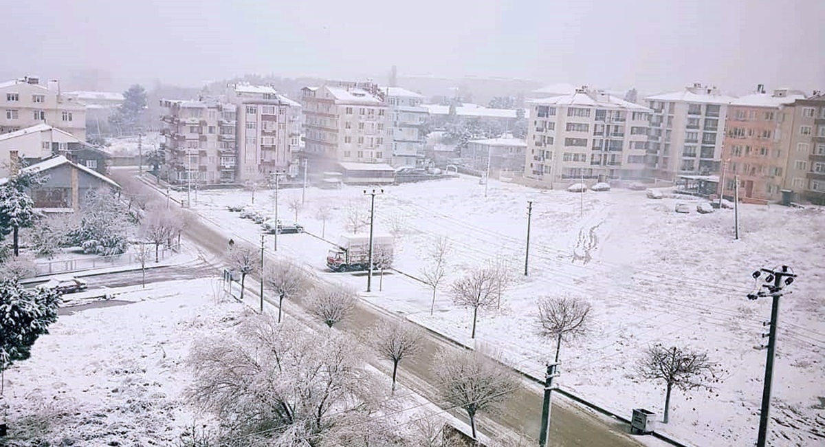 Beyaz örtü ilçeleri vurdu
