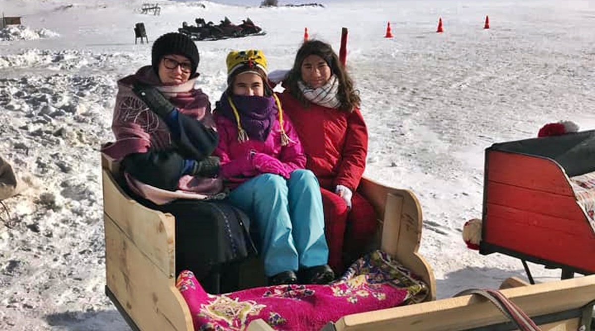 Anne ve kızlarından Kars gezisi