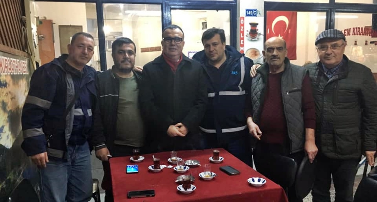 “Akşam çayları benden oylar dostlardan”