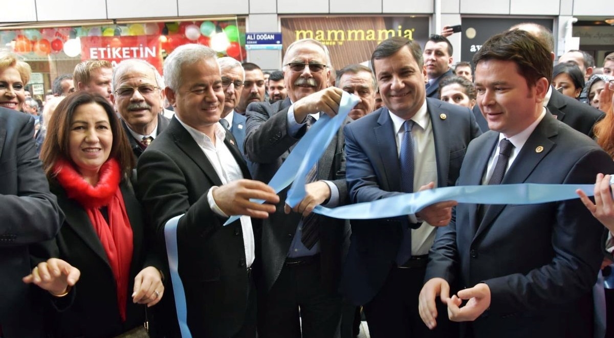 Biga'da seçim merkezi açıldı!