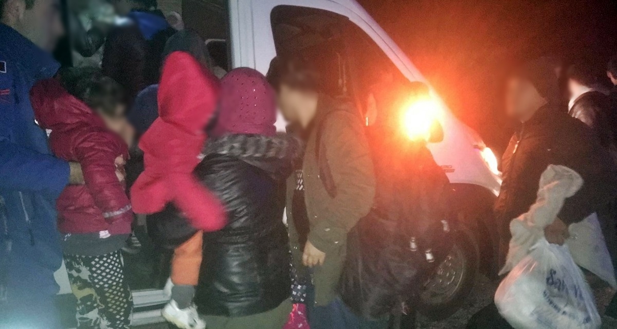Bebekleriyle birlikte umut yolculuğuna çıktılar