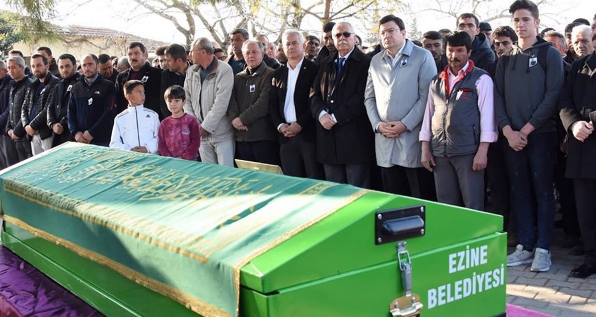 Barış son yolculuğuna uğurlandı