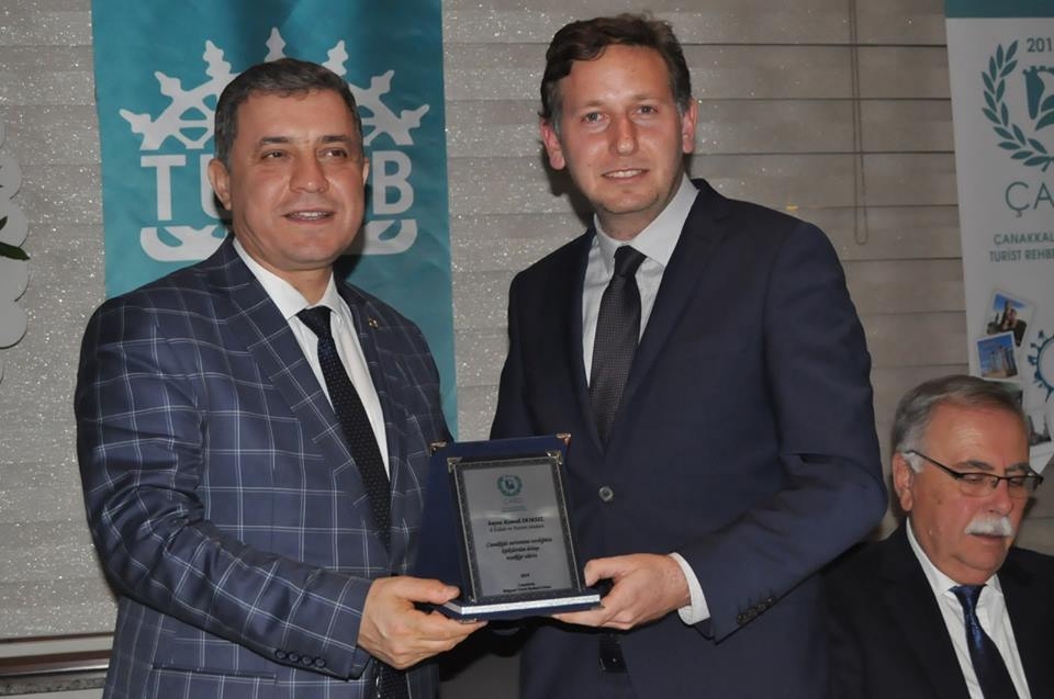 Rehberlere ödülleri verildi