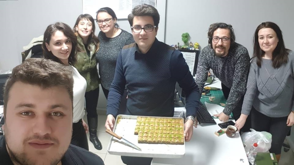 Çalışanlara baklava