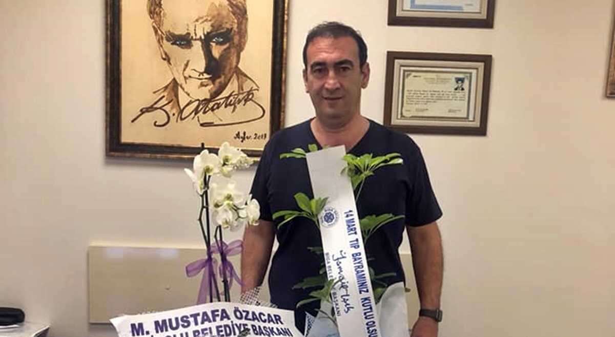Başkanlardan çiçek