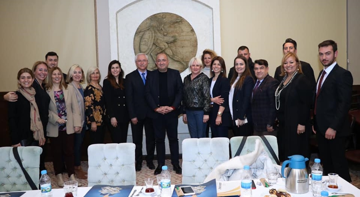 Gider Lions Kulübü’nde