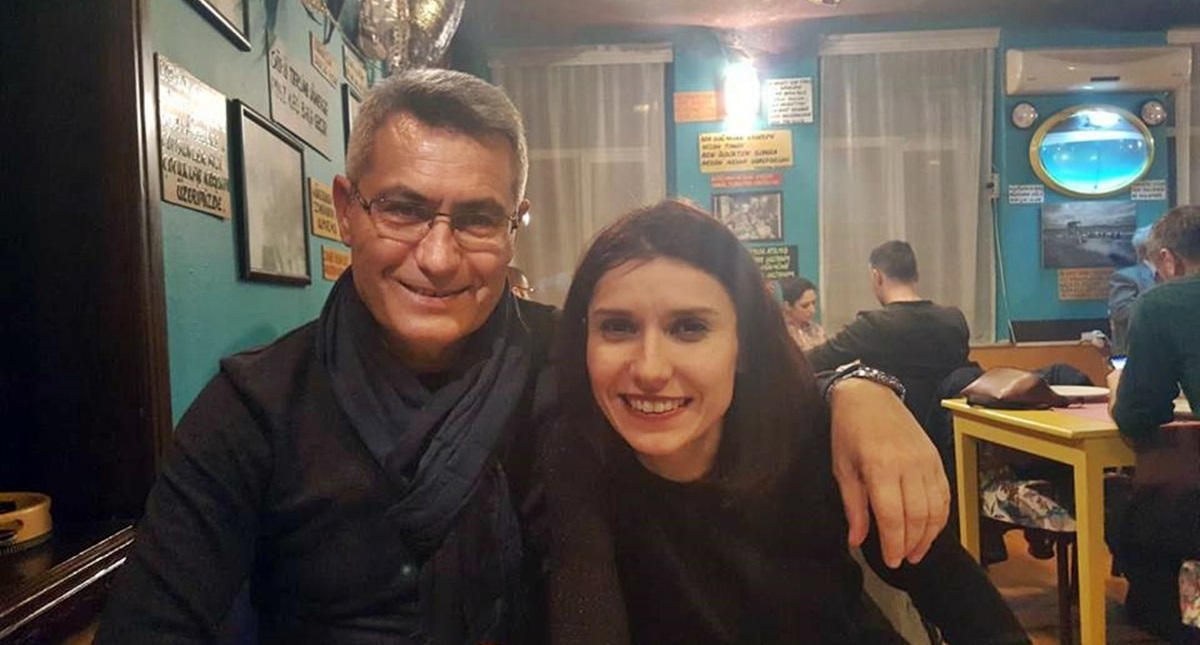 Kızının doğum gününü kutladı