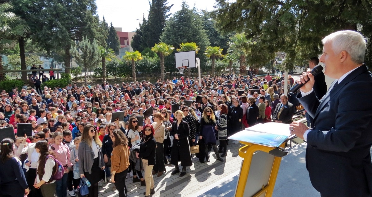 Bursluluk sınavına yoğun katılım