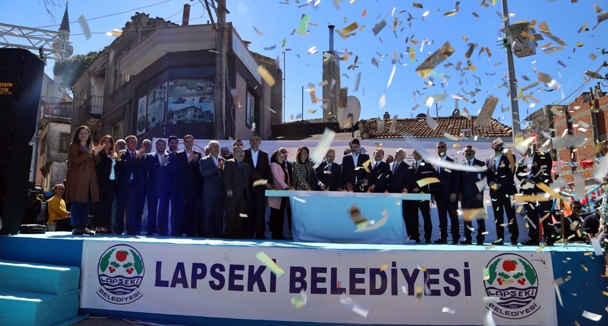Lapseki altyapı ve üstyapı hizmetleriyle büyüyor