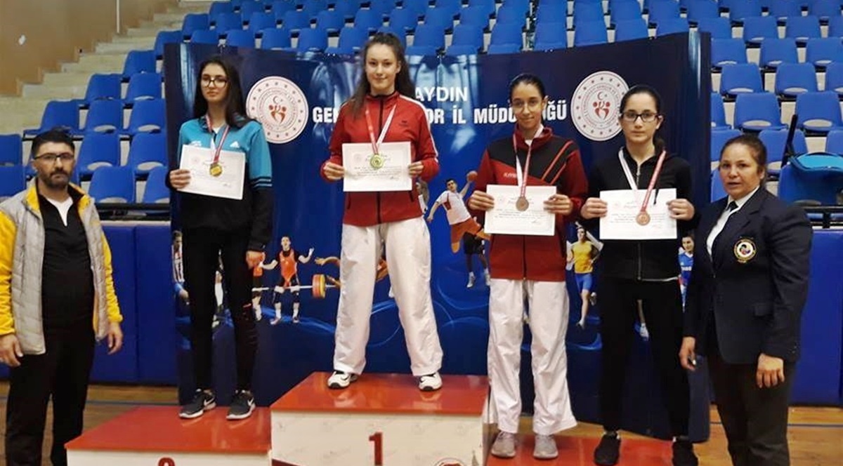 Aydın’dan madalyalarla döndüler