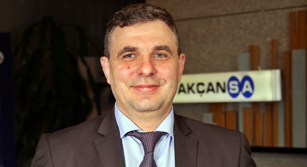 Akçansa’ya yabancı yardımcı