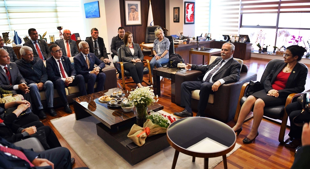 Başkan Gökhan konuklarını ağırladı