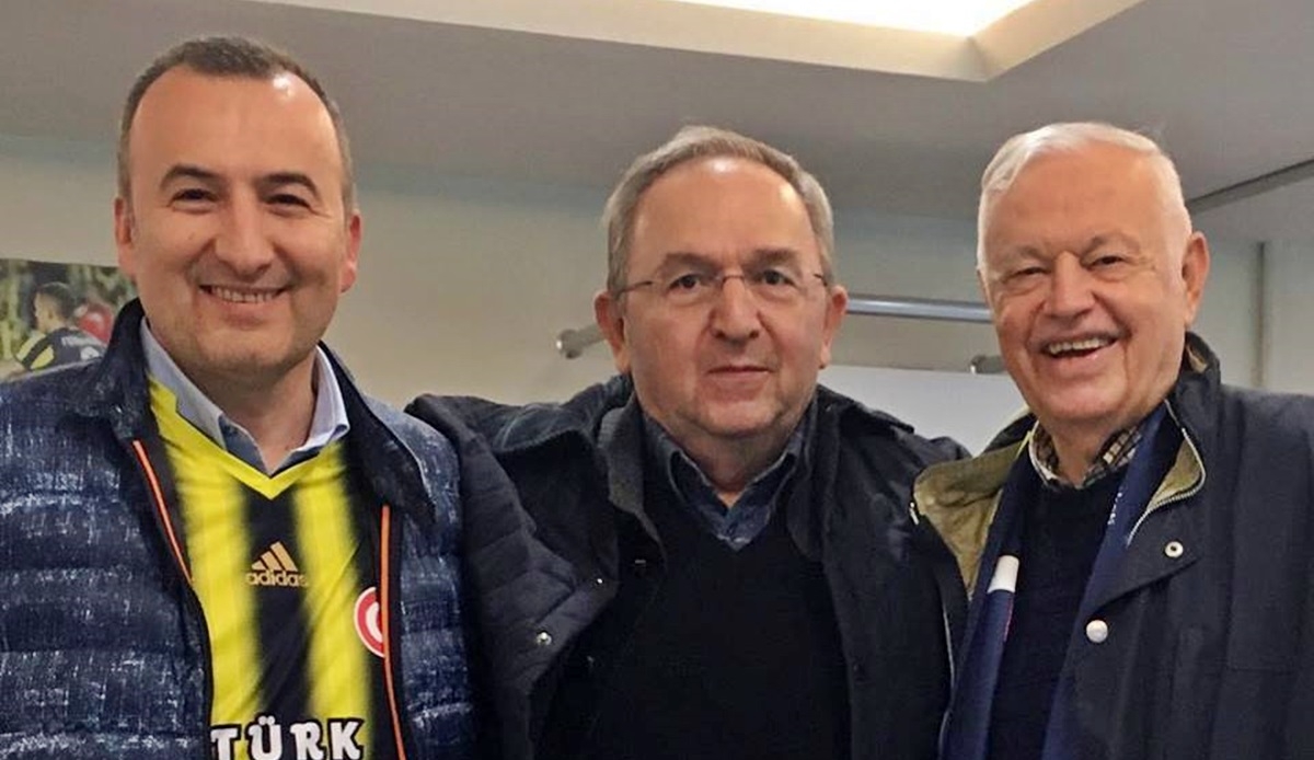 Takımını desteklemeye gitti