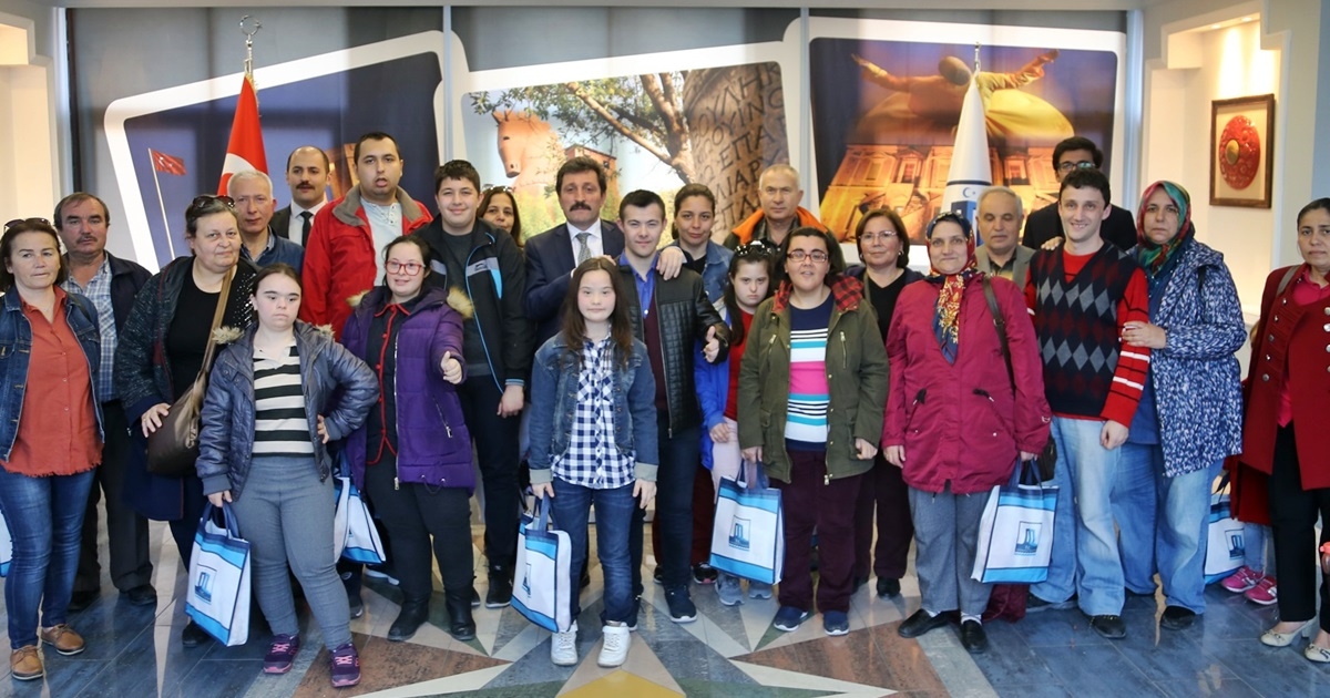 Özel sporculardan valiliğe ziyaret