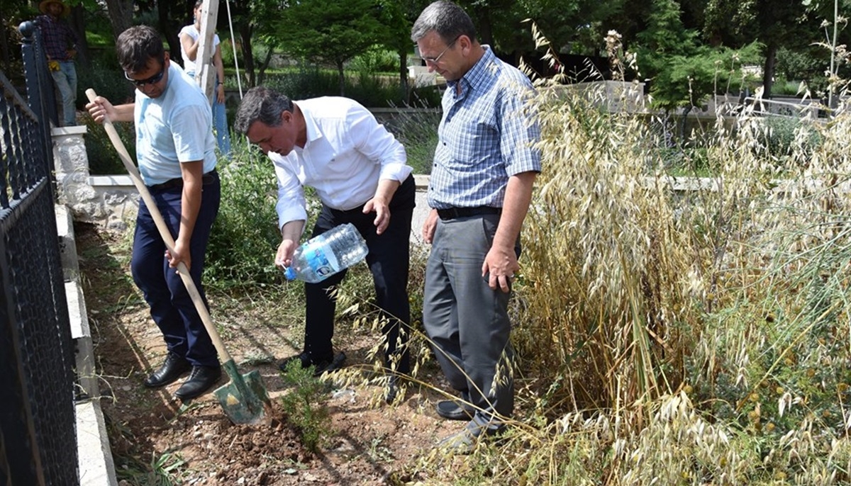 Hasan Mevsuf Şehitliği yenileniyor