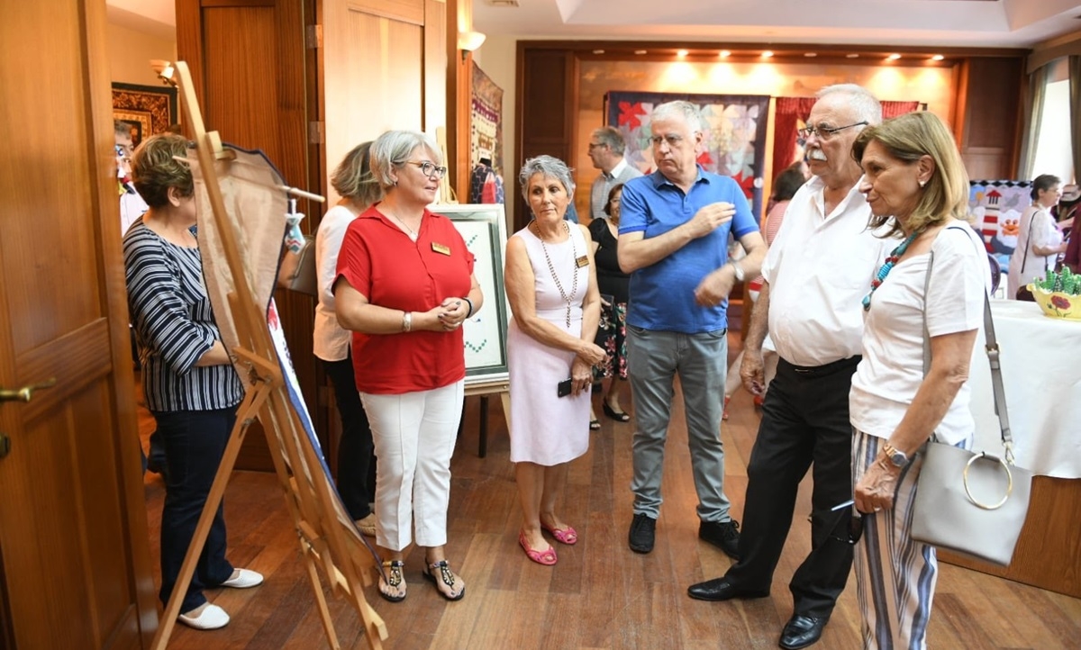 Bir sergi de kırkyamacılardan
