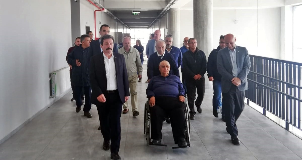 Yeni liseyi incelediler