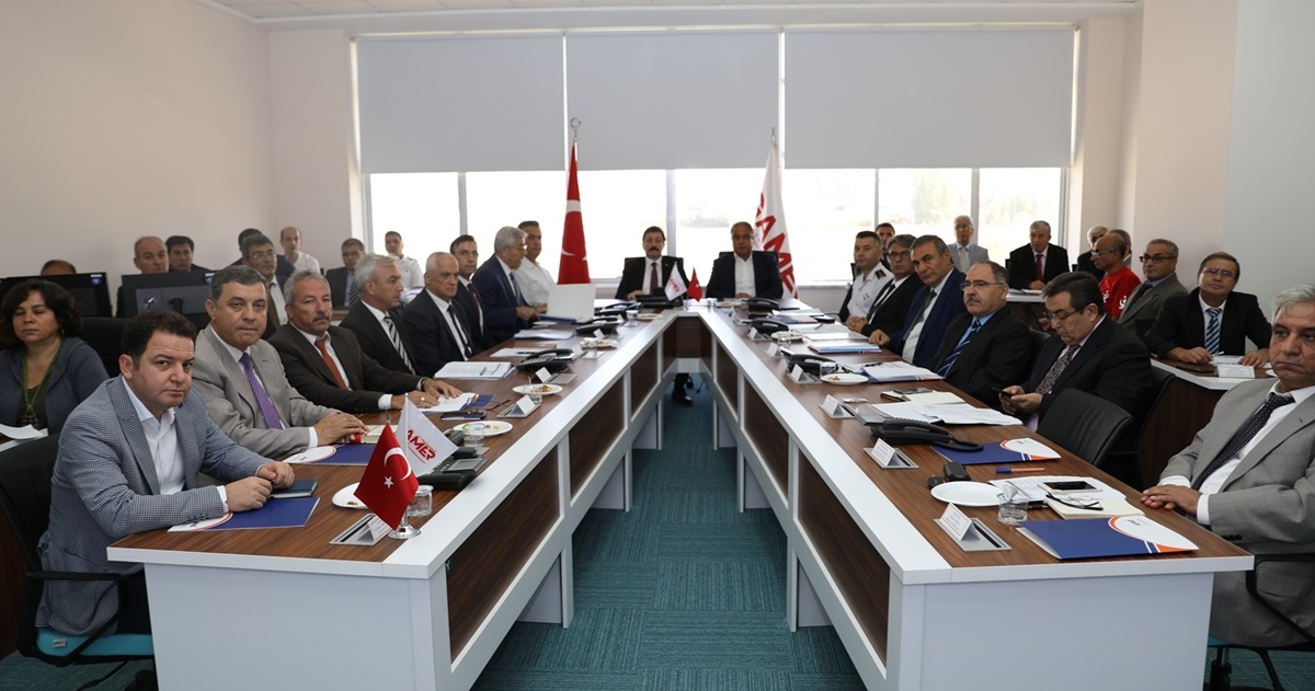Masa başı deprem tatbikatı yapıldı