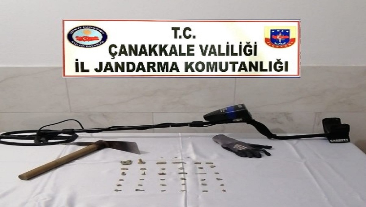 Karanlık Liman’dan sikke çıkarıyorlardı