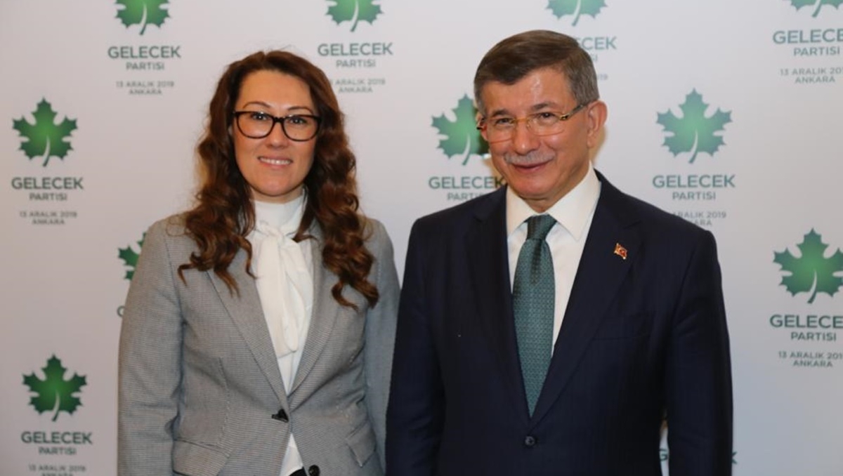 “Bizim derdimiz var gelecek için, çünkü ülkede iyi gitmeyen işler var”