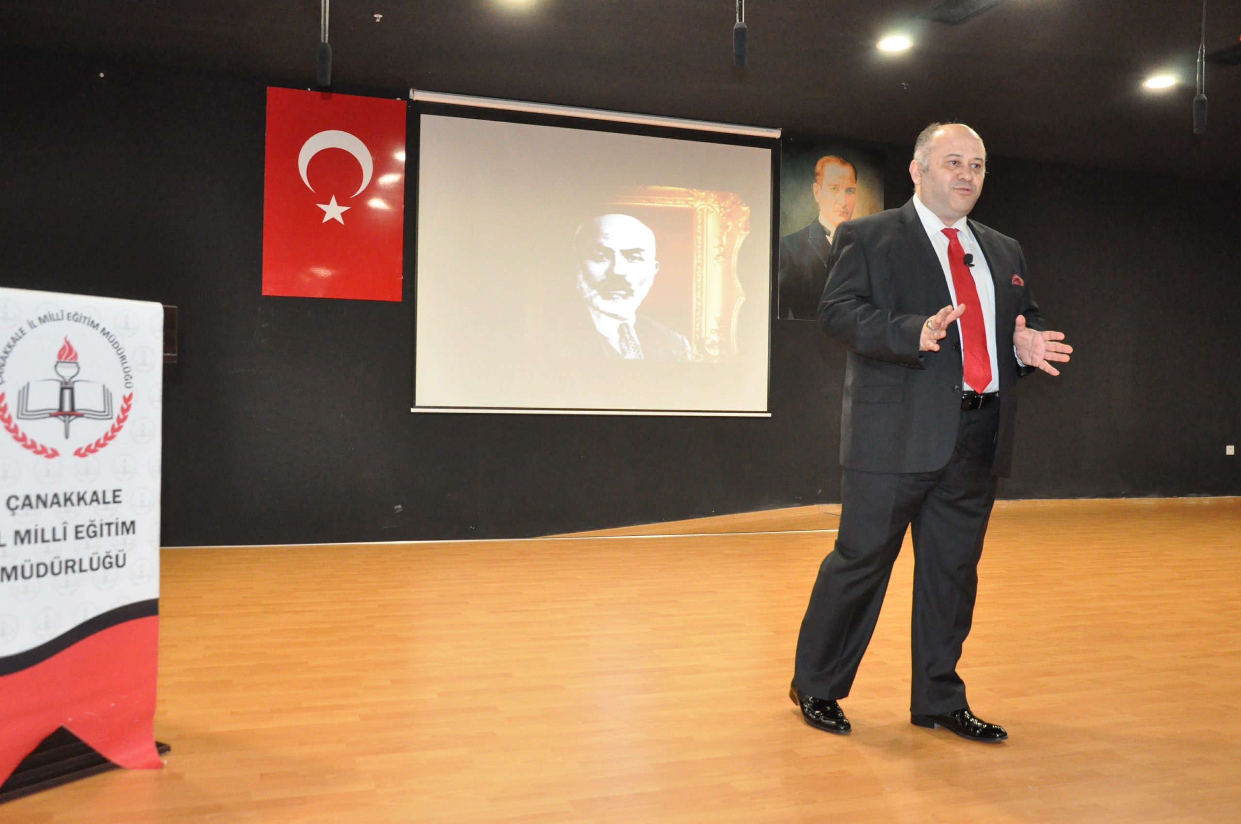 Mehmet Akif unutulmadı