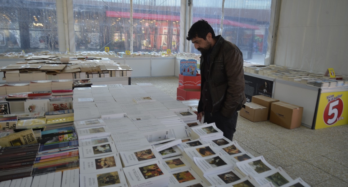 17 Burda AVM’de Kitap Fuarı