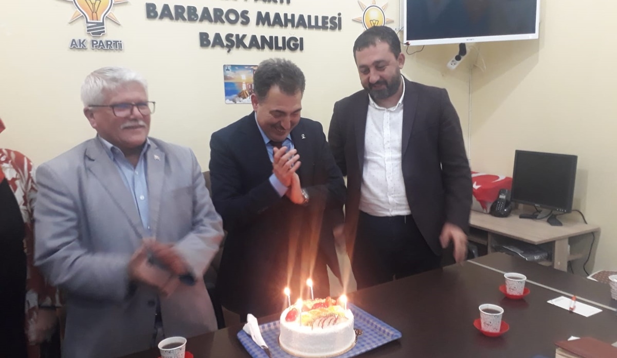 Ölçek&#039;e sürpriz kutlama