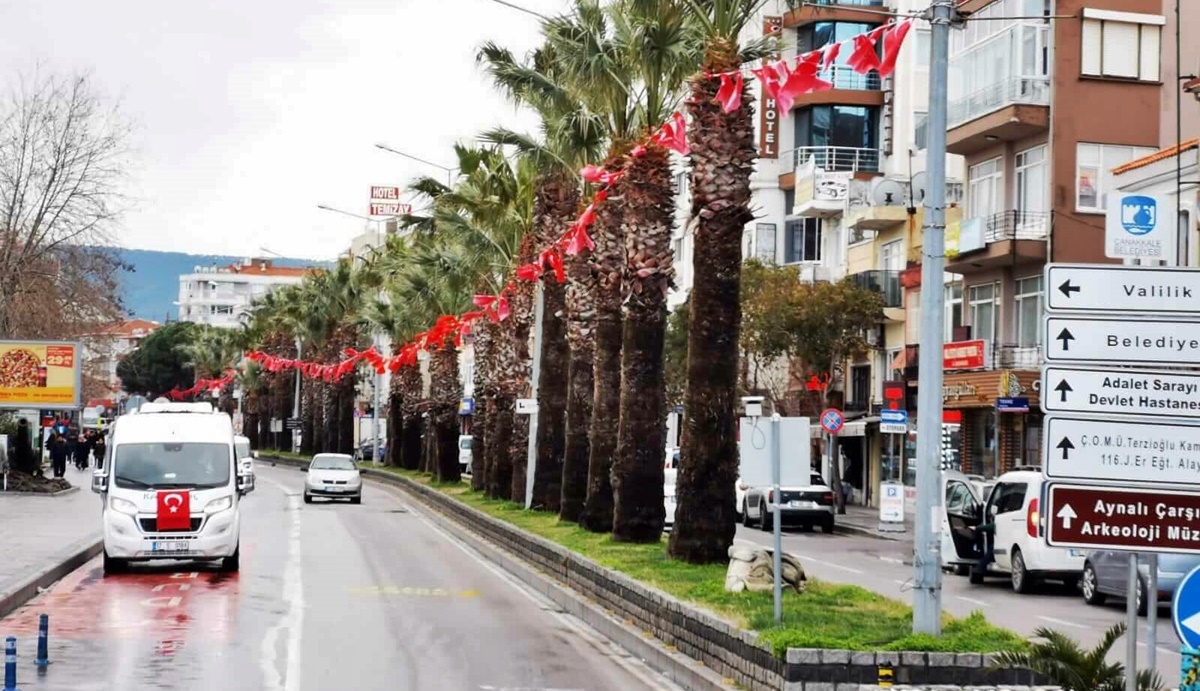 ''Çanakkale ruhuyla kahraman askerlerimizin yanındayız''