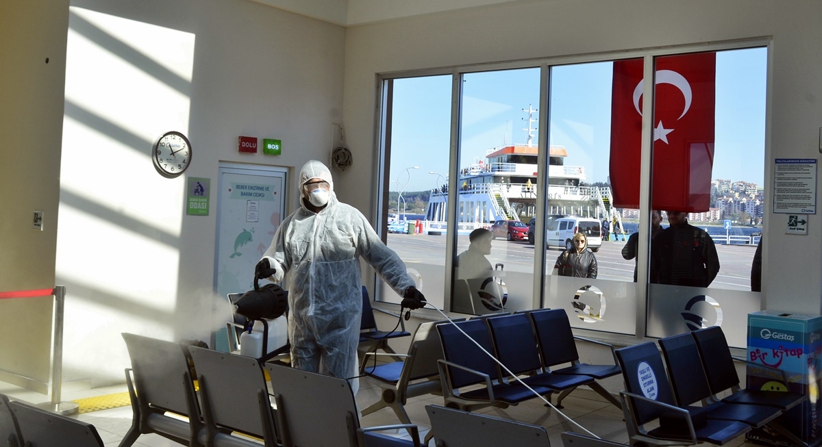 İskele dezenfekte edildi (VİDEO)