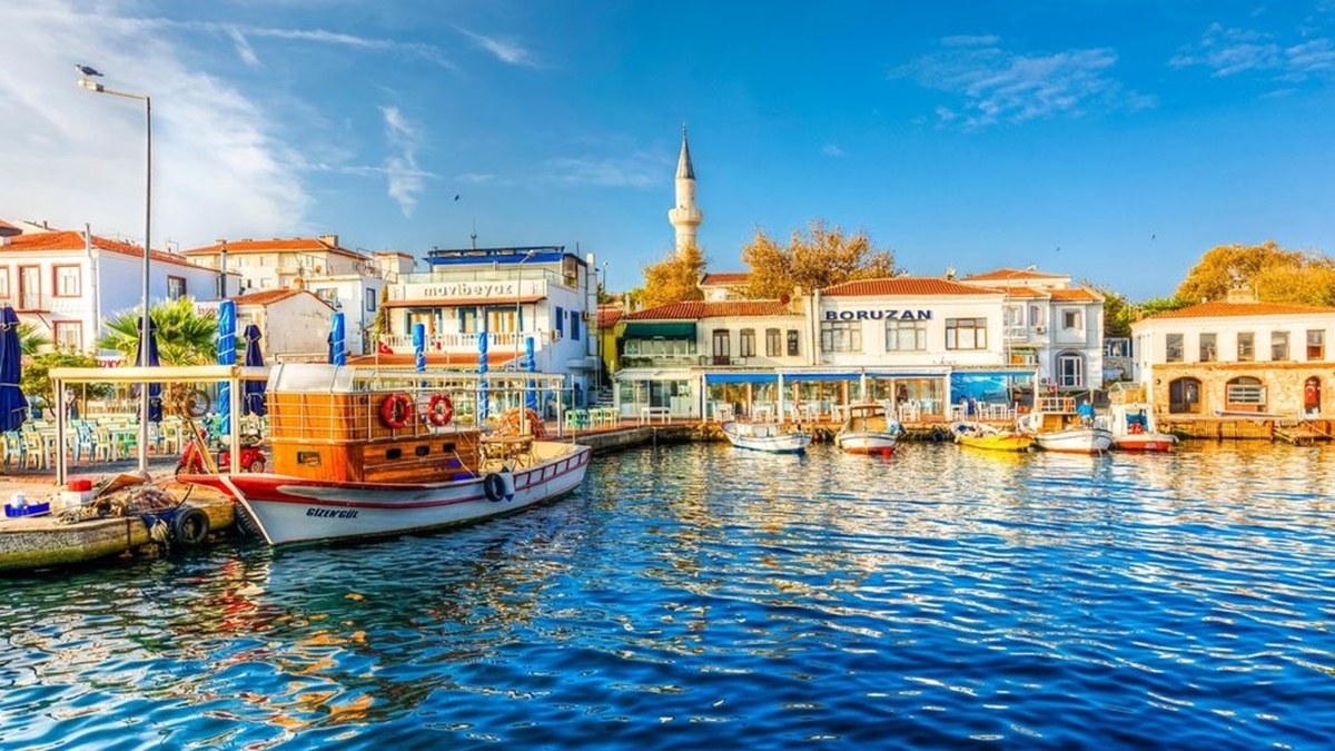Bozcaada 15 Nisan'a kadar kapalı!