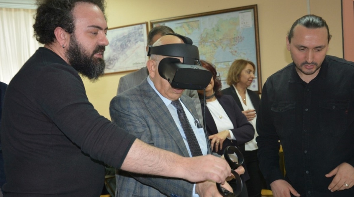 Rektör Murat'tan modern müzeye ziyaret