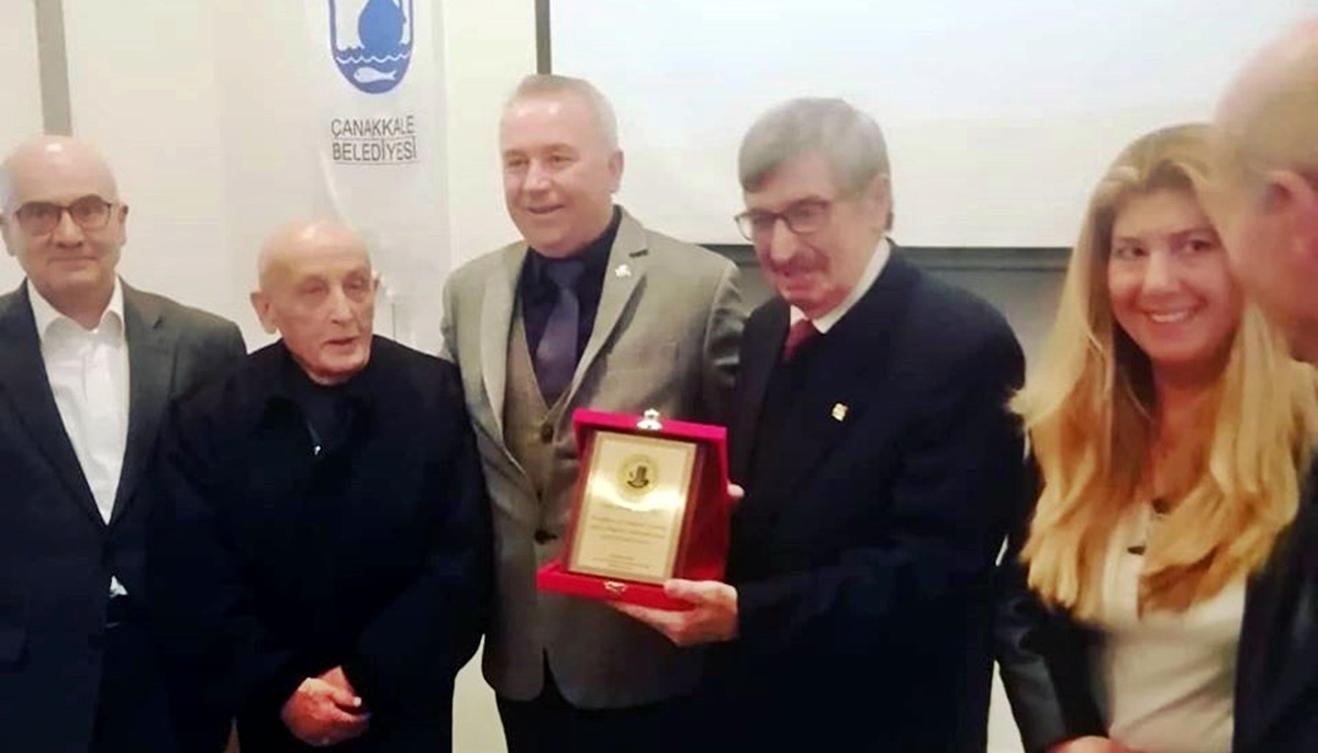 Yeni kitabının tanıtımını yaptı