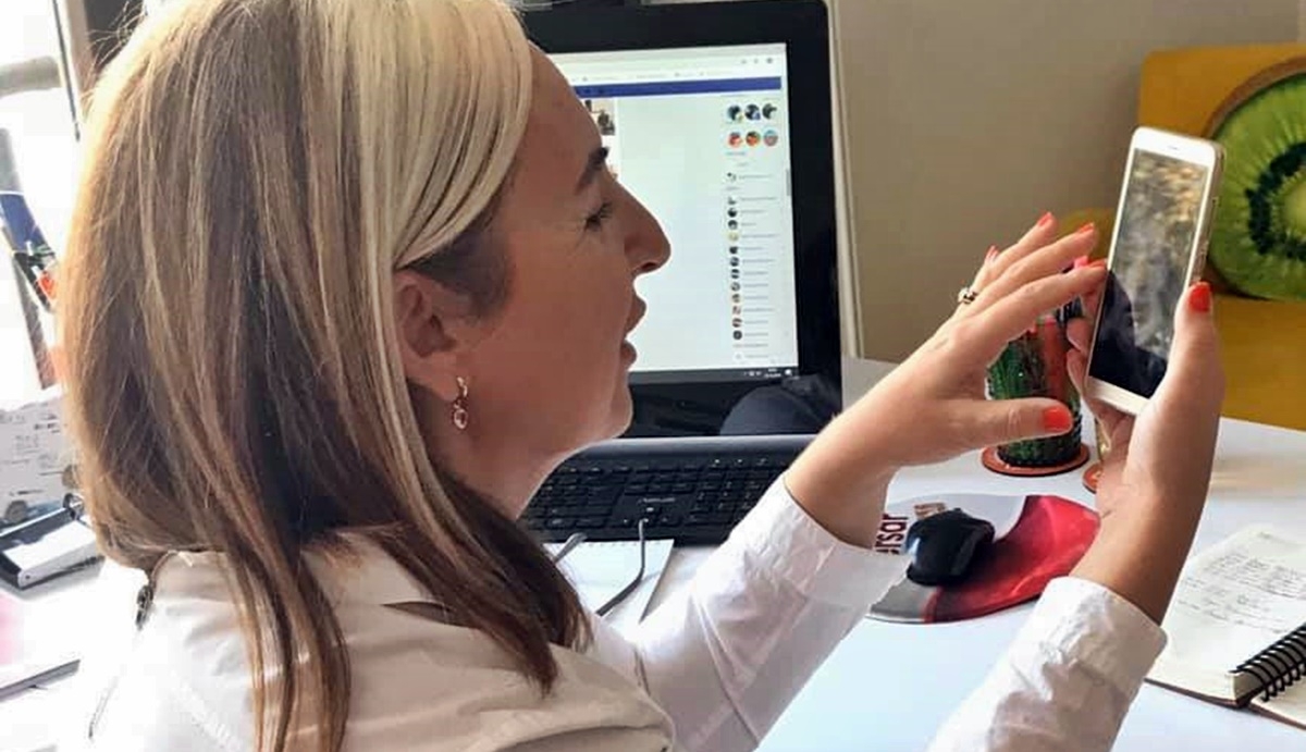 "Sevdiklerimizi arayalım"