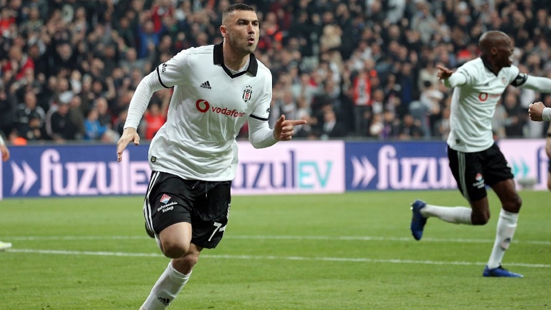 Burak Yılmaz Lille yolcusu
