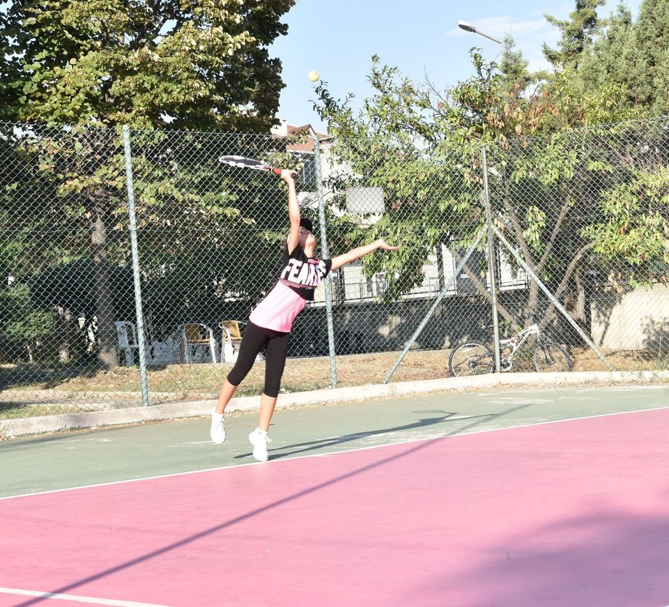 Çan’da tenis turnuvası