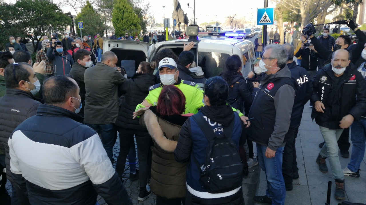 Boğaziçili öğrencilere destek forumuna müdahale
