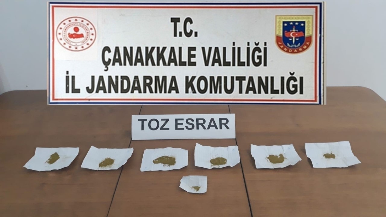 Ezine’de uyuşturucu operasyonu: 3 gözaltı
