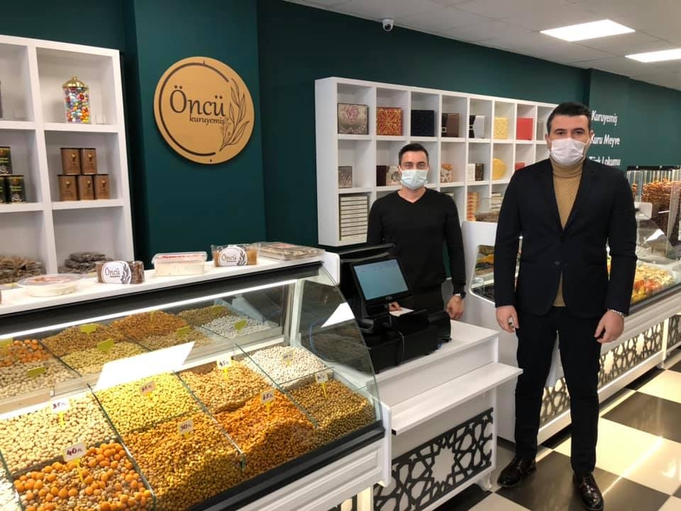 Hayırlı olsun dileklerini iletti