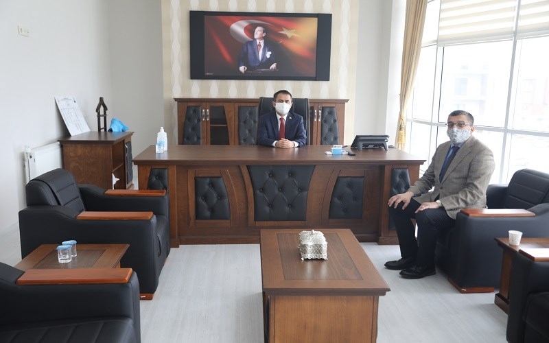 Bülent Öz, Vali İlhami Aktaş’ı ziyaret etti.