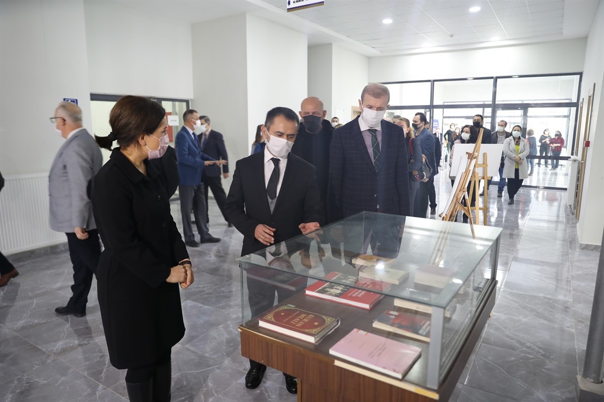 İstiklal Marşı ve Akif sergisi açıldı