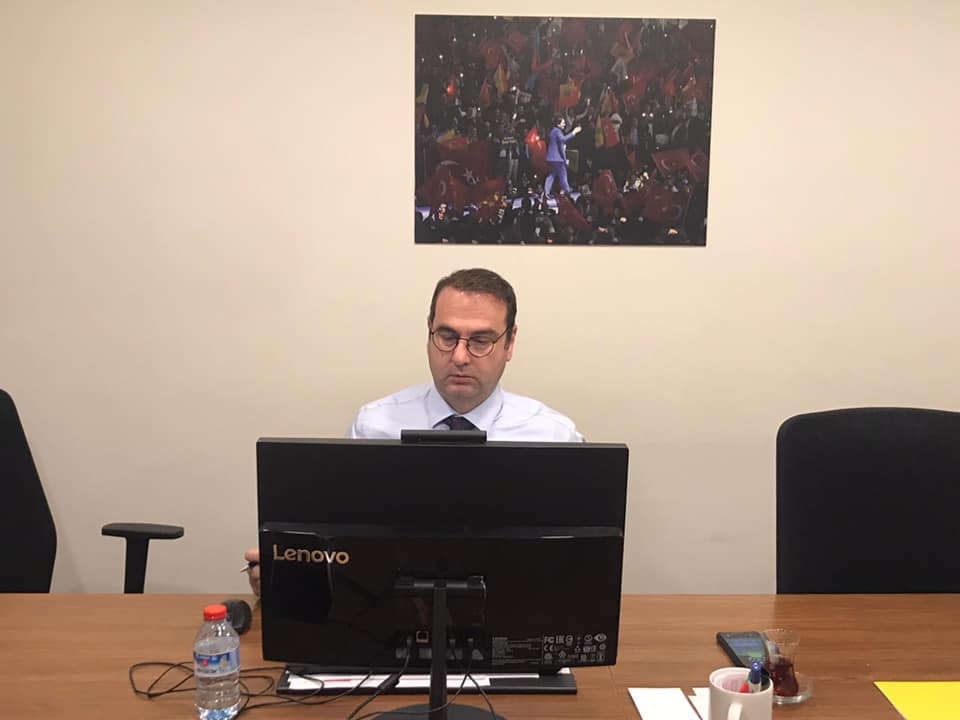 “Teşekkürler İYİ ki varsınız”