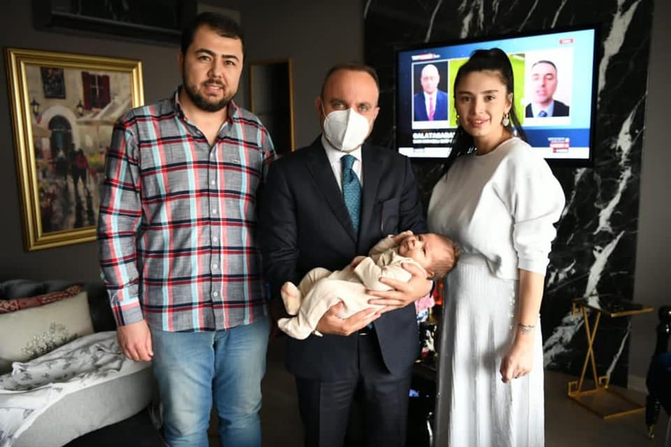 Turan’dan bebek ziyareti