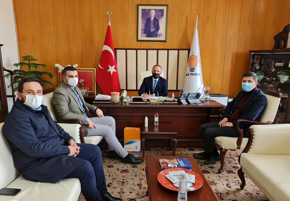 “Gençliğin abisi…”