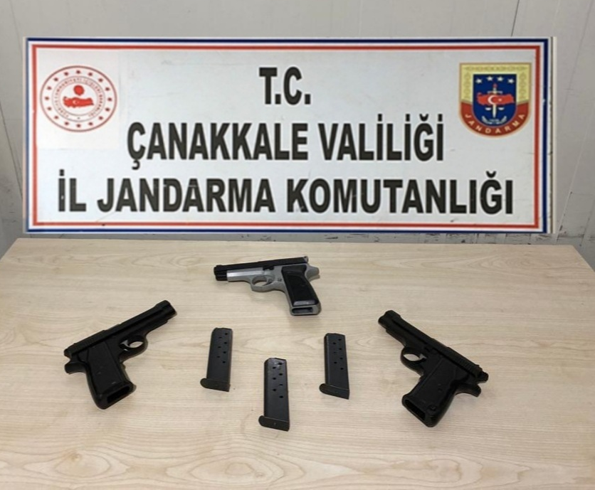 3 adet ruhsatsız tabanca ele geçirildi